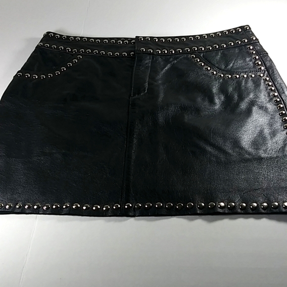 Steve Madden Studded Blk. Leather Skirt. - Picture 1 of 6